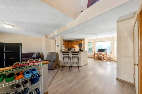 184 Erin Meadow Way Se, Calgary, AB 