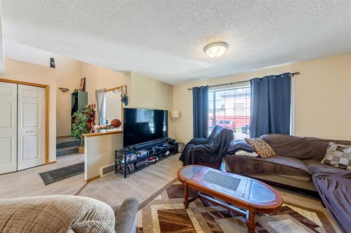 184 Erin Meadow Way Se, Calgary, AB 