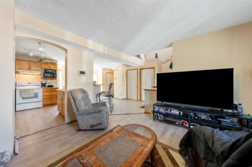 184 Erin Meadow Way Se, Calgary, AB 