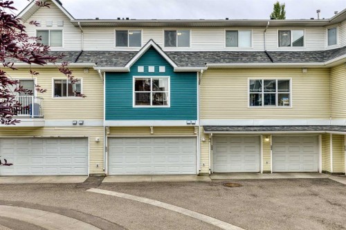 224 Mckenzie Towne Link Se, Calgary, AB 
