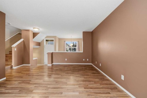 224 Mckenzie Towne Link Se, Calgary, AB 