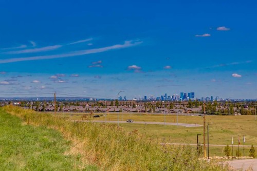 18010 37 Street Sw, Calgary, AB 