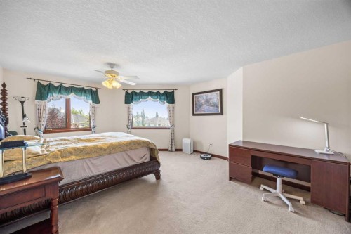 10385 Hamptons Boulevard Nw, Calgary, AB - Indoor Photo Showing Bedroom