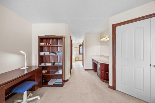 10385 Hamptons Boulevard Nw, Calgary, AB - Indoor Photo Showing Office