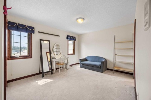 10385 Hamptons Boulevard Nw, Calgary, AB - Indoor Photo Showing Other Room