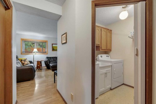 139 Shawnessy Drive Sw, Calgary, AB 