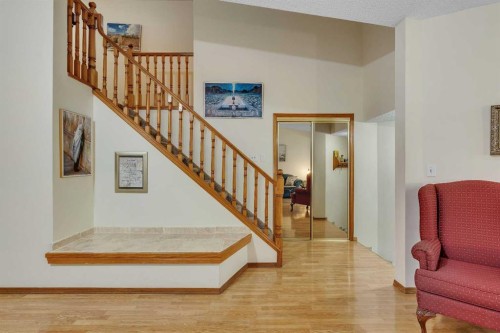 139 Shawnessy Drive Sw, Calgary, AB 