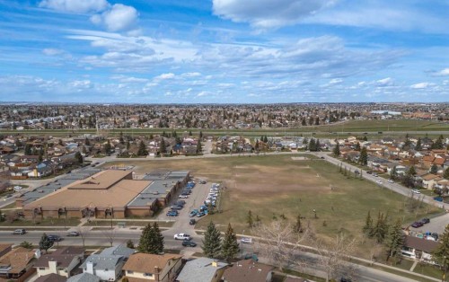 6824 Temple Drive Ne, Calgary, AB 