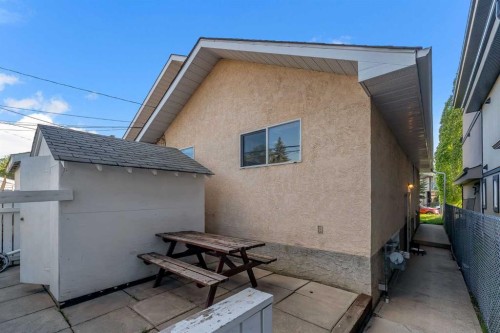 4736 17 Avenue Nw, Calgary, AB 