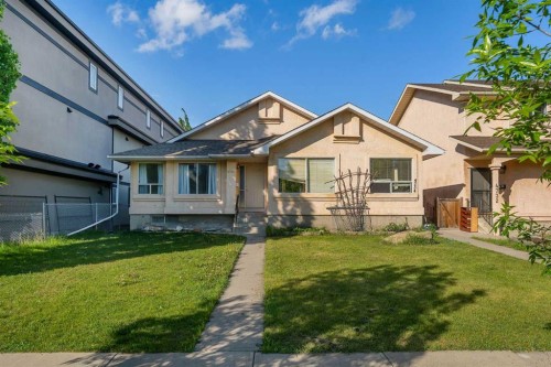 4736 17 Avenue Nw, Calgary, AB 