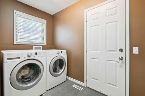 365 Sunmills Drive Se, Calgary, AB - Indoor Photo Showing Laundry Room