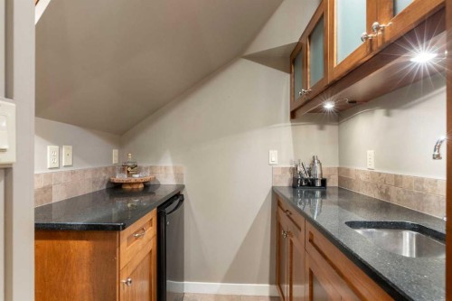 5012 20 Street Sw, Calgary, AB 