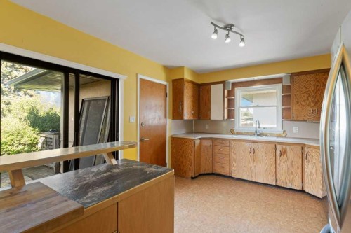 2616 Morley Trail Nw, Calgary, AB 