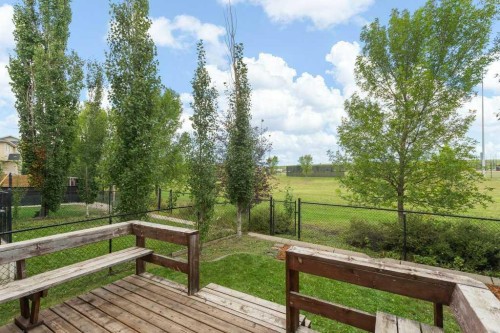 24 New Brighton Landing Se, Calgary, AB 