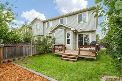 24 New Brighton Landing Se, Calgary, AB 