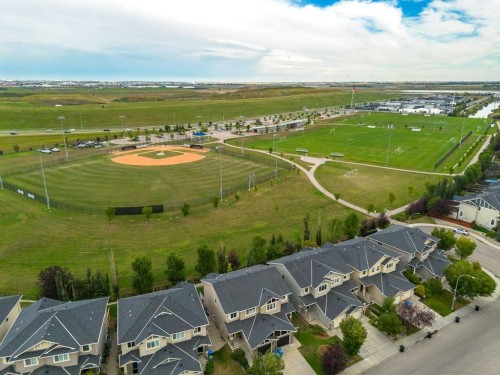 24 New Brighton Landing Se, Calgary, AB 