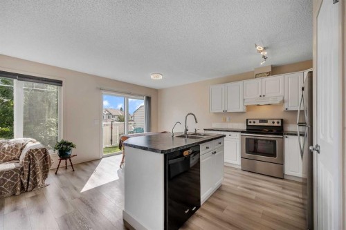 120 Rocky Vista Circle Nw, Calgary, AB 