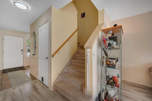 120 Rocky Vista Circle Nw, Calgary, AB 