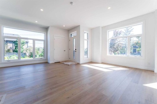 73 7 Street Ne, Calgary, AB 