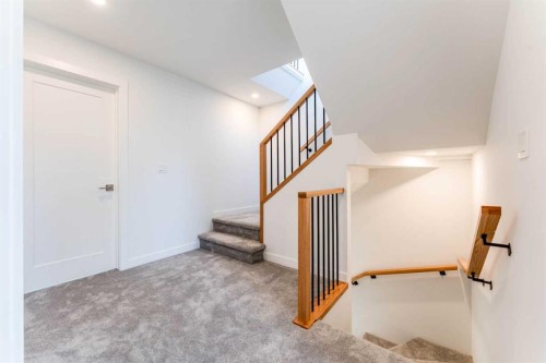 73 7 Street Ne, Calgary, AB 
