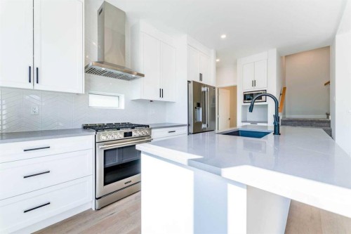 73 7 Street Ne, Calgary, AB 