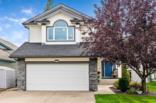 2357 Fairways Circle NW Airdrie, AB T4B 2W9