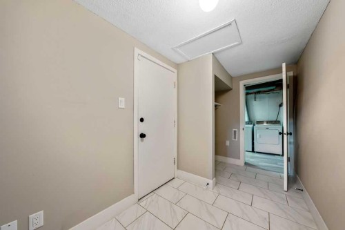 92-210 86 Avenue Se, Calgary, AB 