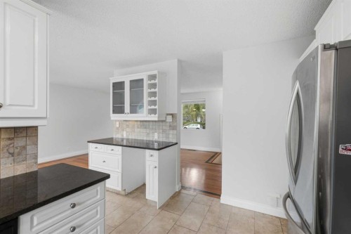2835 63 Avenue Sw, Calgary, AB 