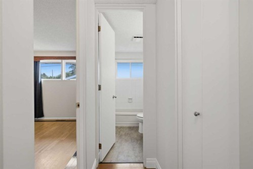 2835 63 Avenue Sw, Calgary, AB 
