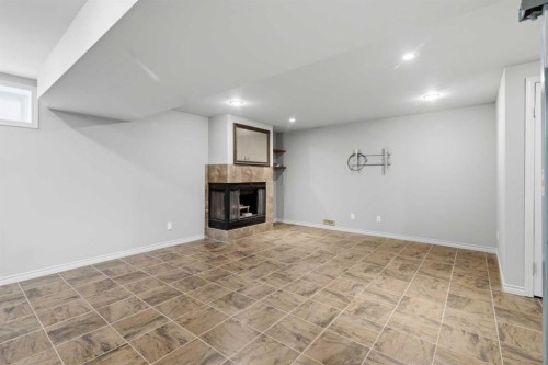 2835 63 Avenue Sw, Calgary, AB 