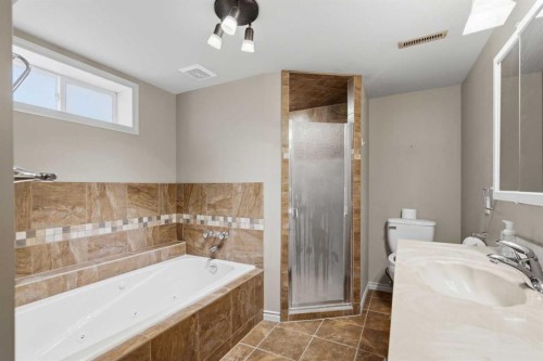 2835 63 Avenue Sw, Calgary, AB 