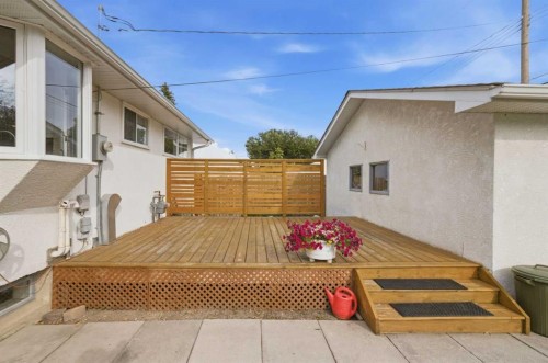 2835 63 Avenue Sw, Calgary, AB 