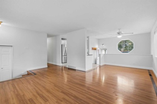 2835 63 Avenue Sw, Calgary, AB 