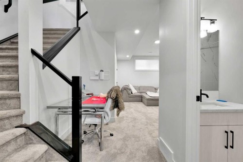 2106 6 Street Nw, Calgary, AB 