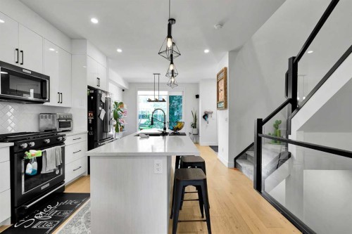 2106 6 Street Nw, Calgary, AB 