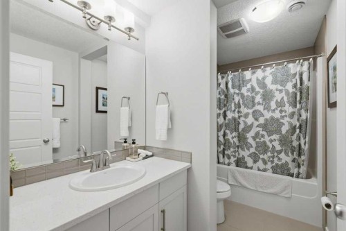 138 Ascot Crescent Sw, Calgary, AB 
