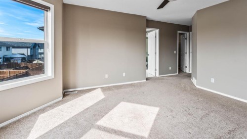 110 Saddlecrest Landing Ne, Calgary, AB 