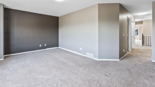 110 Saddlecrest Landing Ne, Calgary, AB 