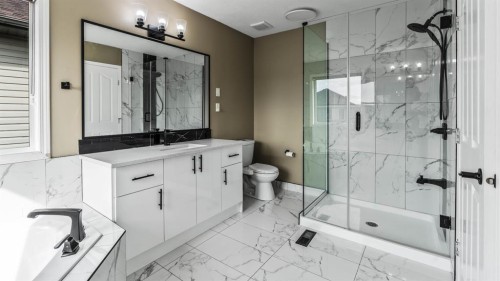 110 Saddlecrest Landing Ne, Calgary, AB 