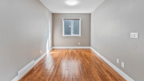 110 Saddlecrest Landing Ne, Calgary, AB 