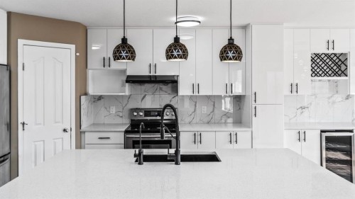 110 Saddlecrest Landing Ne, Calgary, AB 