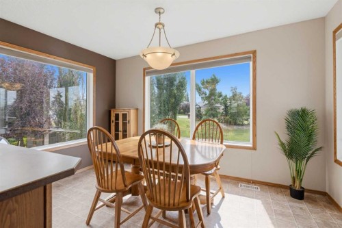 499 Highland Close, Strathmore, AB 