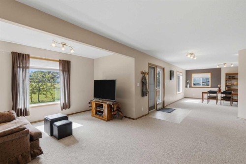 499 Highland Close, Strathmore, AB 