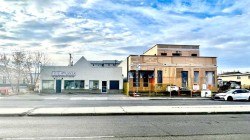1721 36 Street SE Calgary, AB T2A 1C7