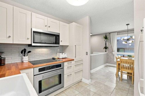 972 Riverbend Drive Se, Calgary, AB 