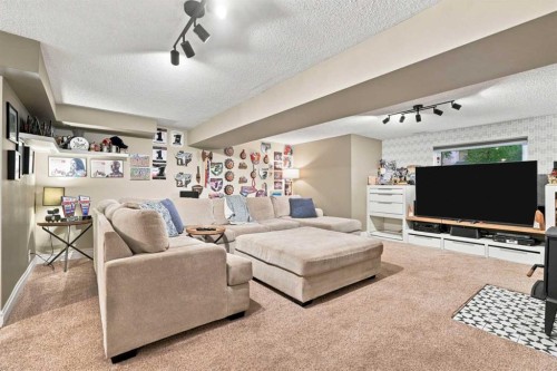 972 Riverbend Drive Se, Calgary, AB 