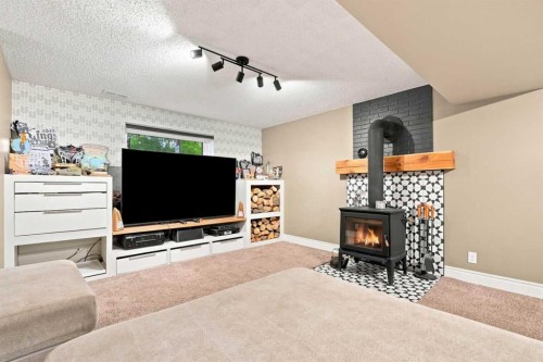 972 Riverbend Drive Se, Calgary, AB 