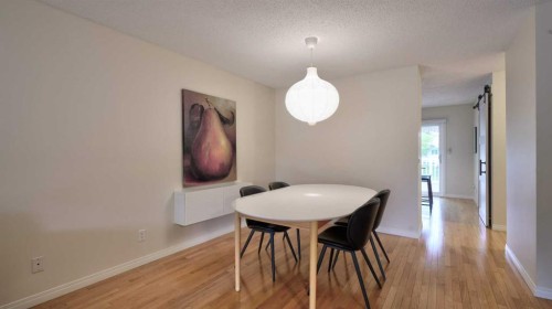 40 Vandoos Villas Nw, Calgary, AB 