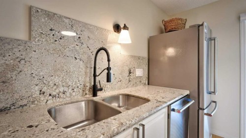 40 Vandoos Villas Nw, Calgary, AB 