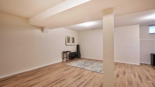 40 Vandoos Villas Nw, Calgary, AB 